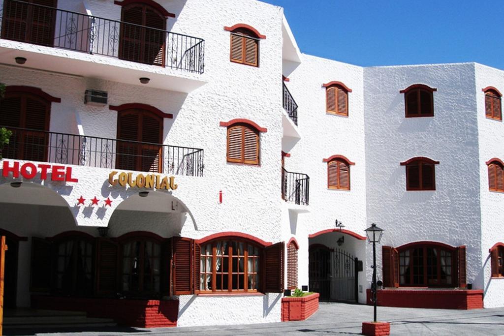Hotel Colonial San Bernardo Esterno foto
